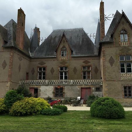 Вилла Manoir De La Chouanniere Montreuil-sur-Maine Экстерьер фото