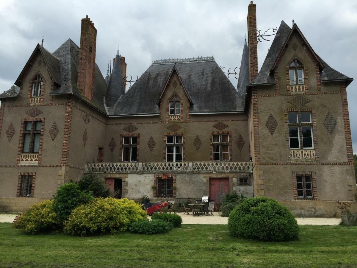 Вилла Manoir De La Chouanniere Montreuil-sur-Maine Экстерьер фото